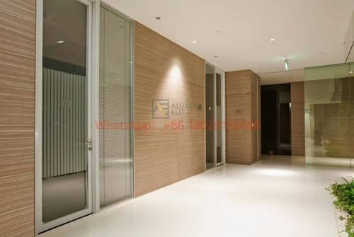 Giải pháp công ty mới nhất về Cách Vách Ngăn Kính Thép và Nhôm Nâng Tầm Không Gian Hiện Đại: Giải Thích Phong Cách Thiết Kế & Thẩm Mỹ