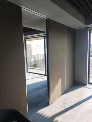 Mua Lớp ngăn tường có thể hoạt động bằng tay MDF, Lớp ngăn phân vùng văn phòng online manufacture