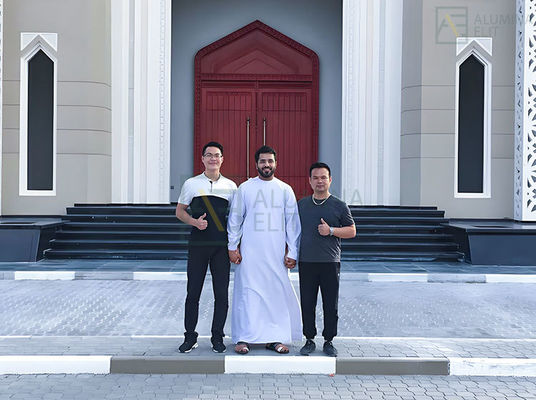 Giá tốt. Hệ thống tường ngăn thương mại có thể hoạt động bằng nhôm với hồ sơ 6061-T6 và cuộn thép không gỉ 304 trực tuyến