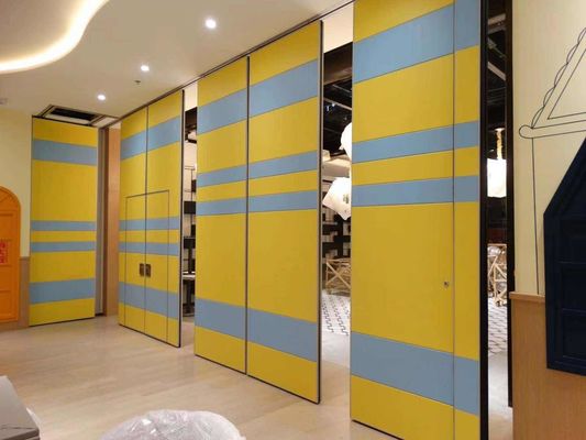 Phân cách không gian gấp thương mại tường ngăn âm thanh có thể vận hành