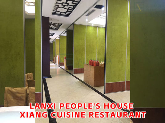 Giá tốt. Aluminum Alloy Frame Operable Partition Wall System with Stc Rating 42-56dB and Fabric Surface Finishing trực tuyến