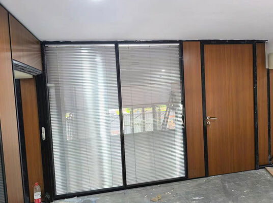 Giá tốt. Customized Acoustic Glass Partition Wall with Stainless Steel 304# Accessories and EPDM Sealant Rubber for Laboratory Settings trực tuyến
